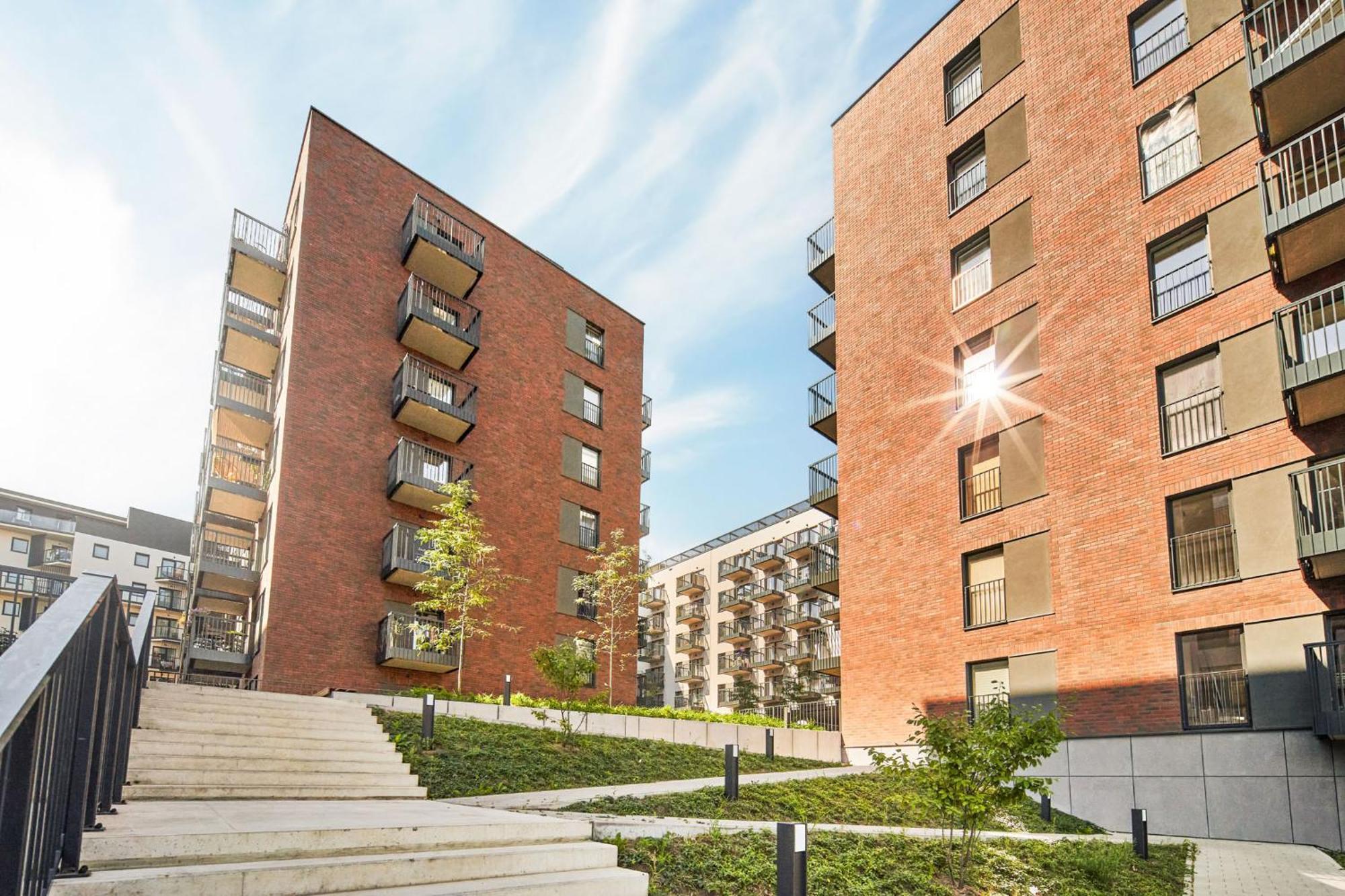 Symphony City Square Aparthotel Wrocław Exteriör bild