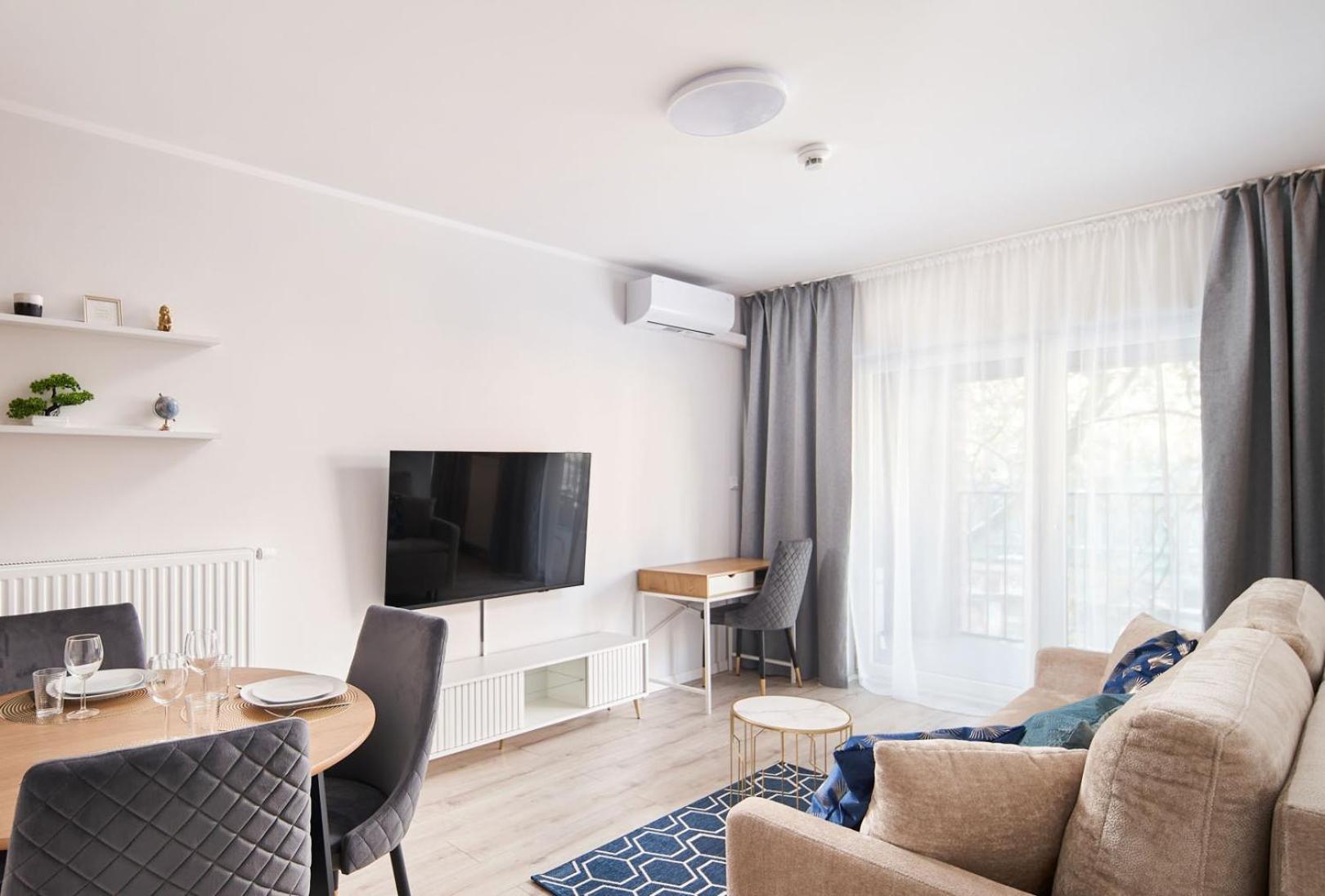Symphony City Square Aparthotel Wrocław Exteriör bild