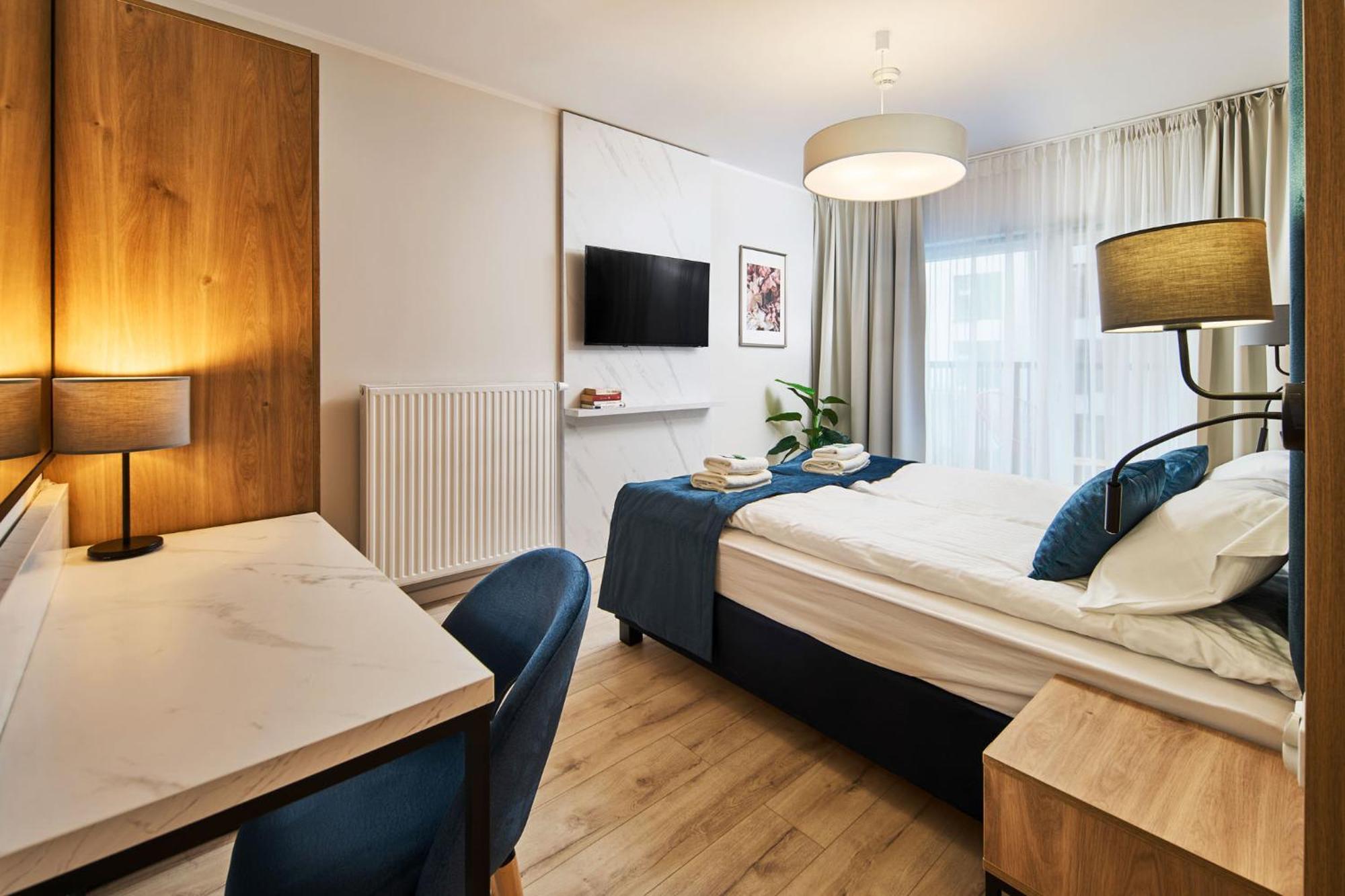 Symphony City Square Aparthotel Wrocław Exteriör bild