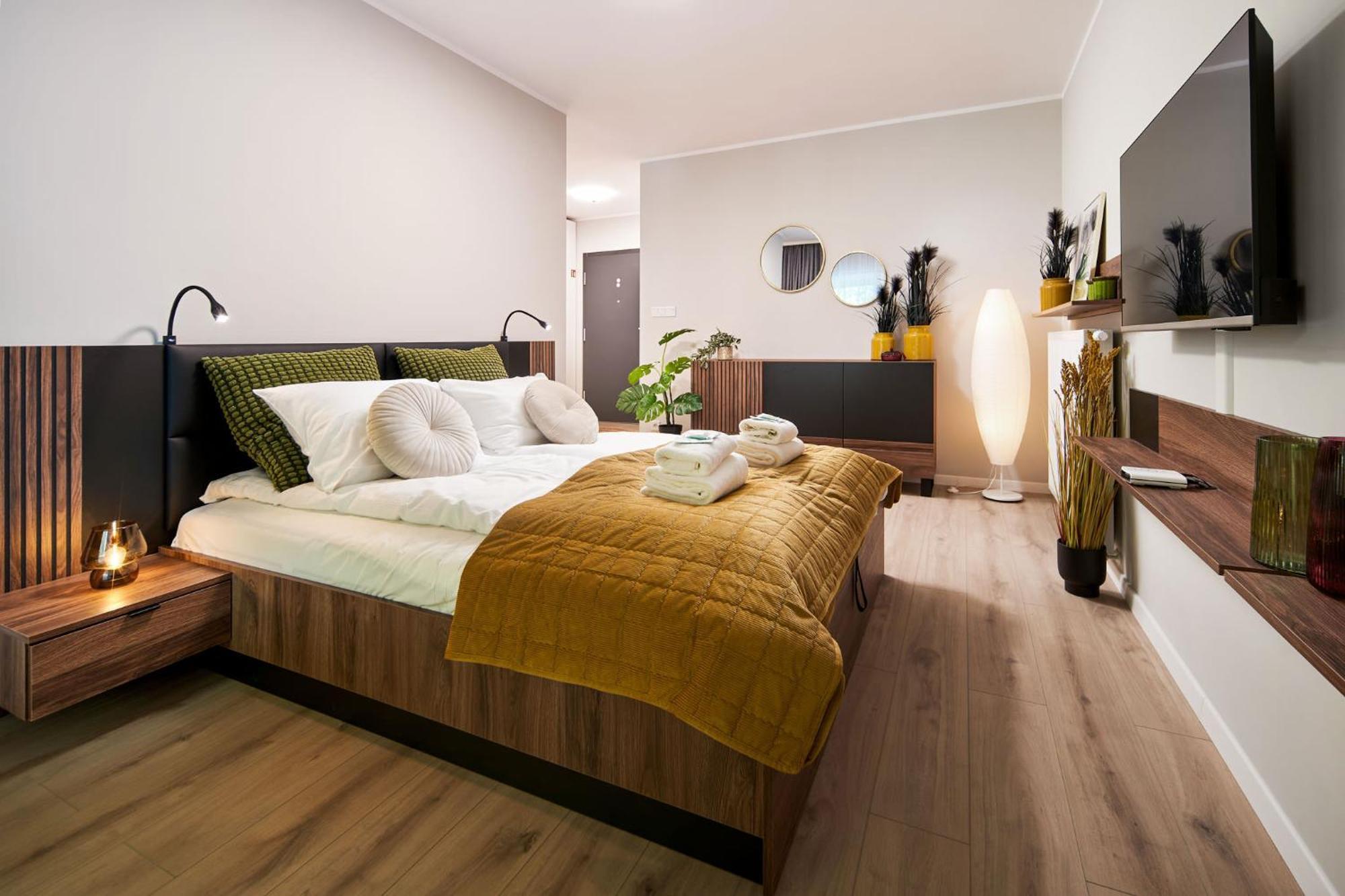 Symphony City Square Aparthotel Wrocław Exteriör bild