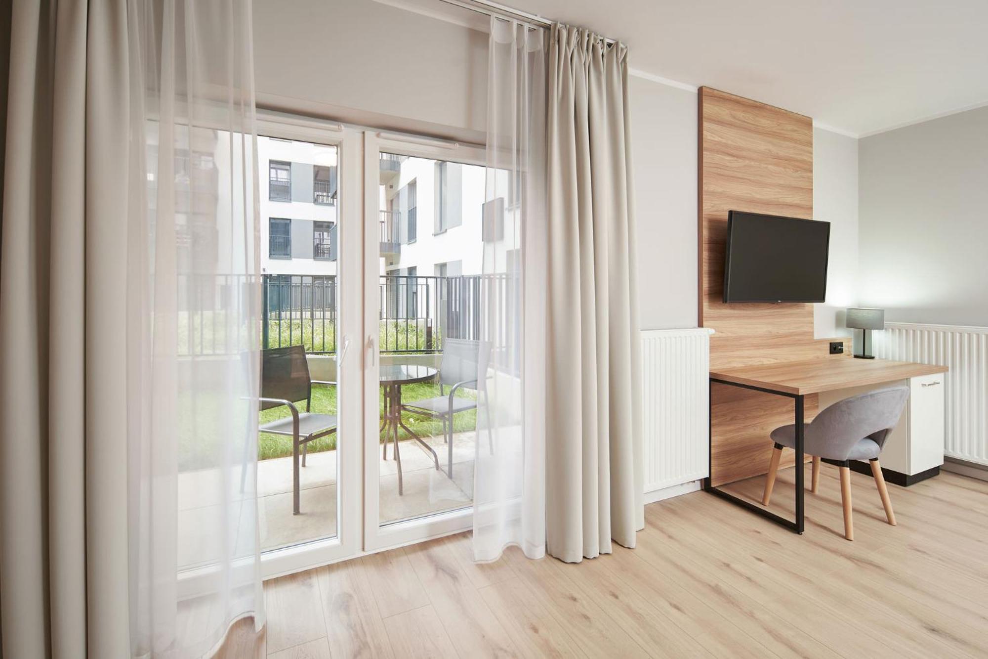 Symphony City Square Aparthotel Wrocław Exteriör bild